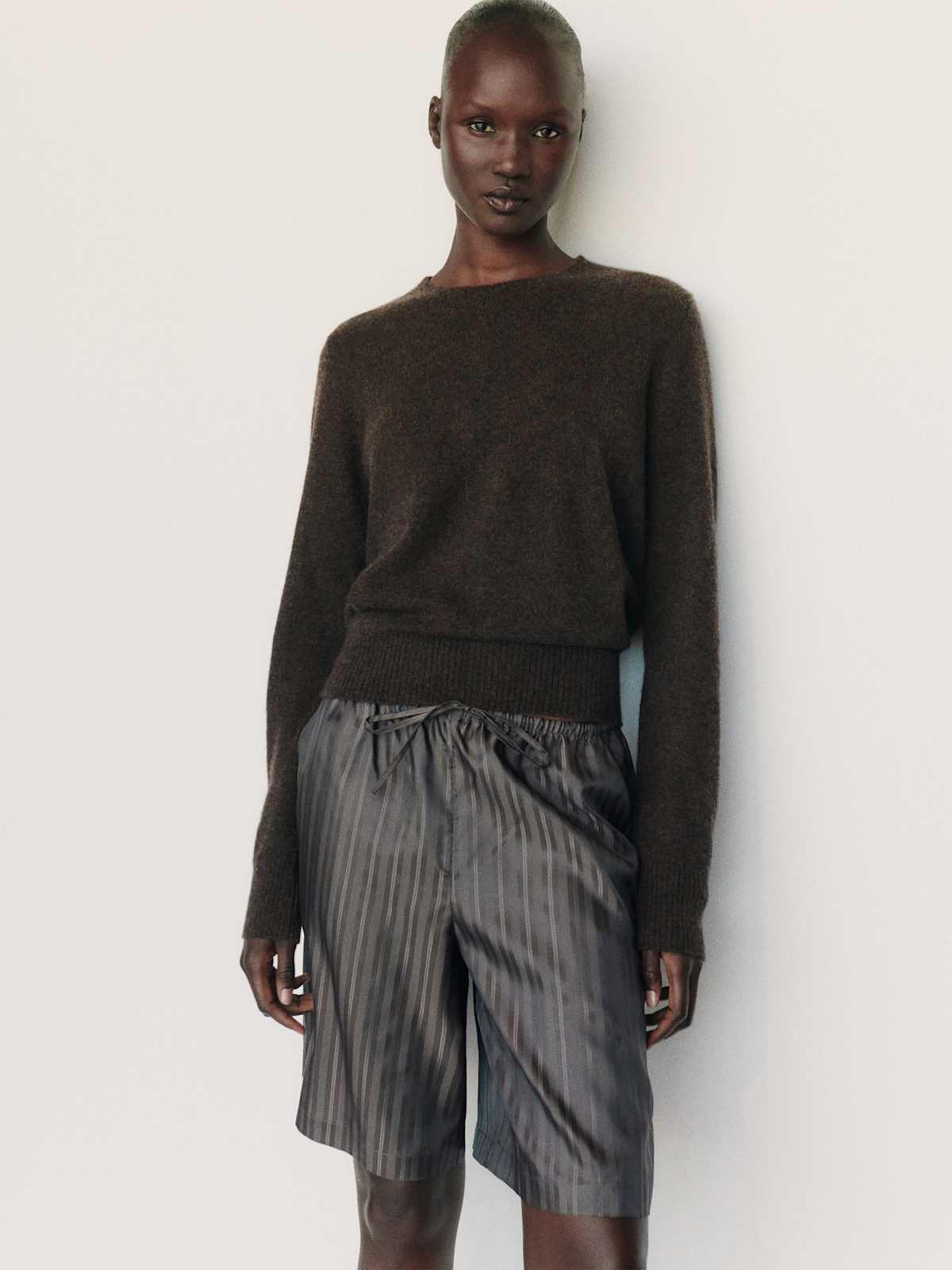 Nikki Cashmere Crew
