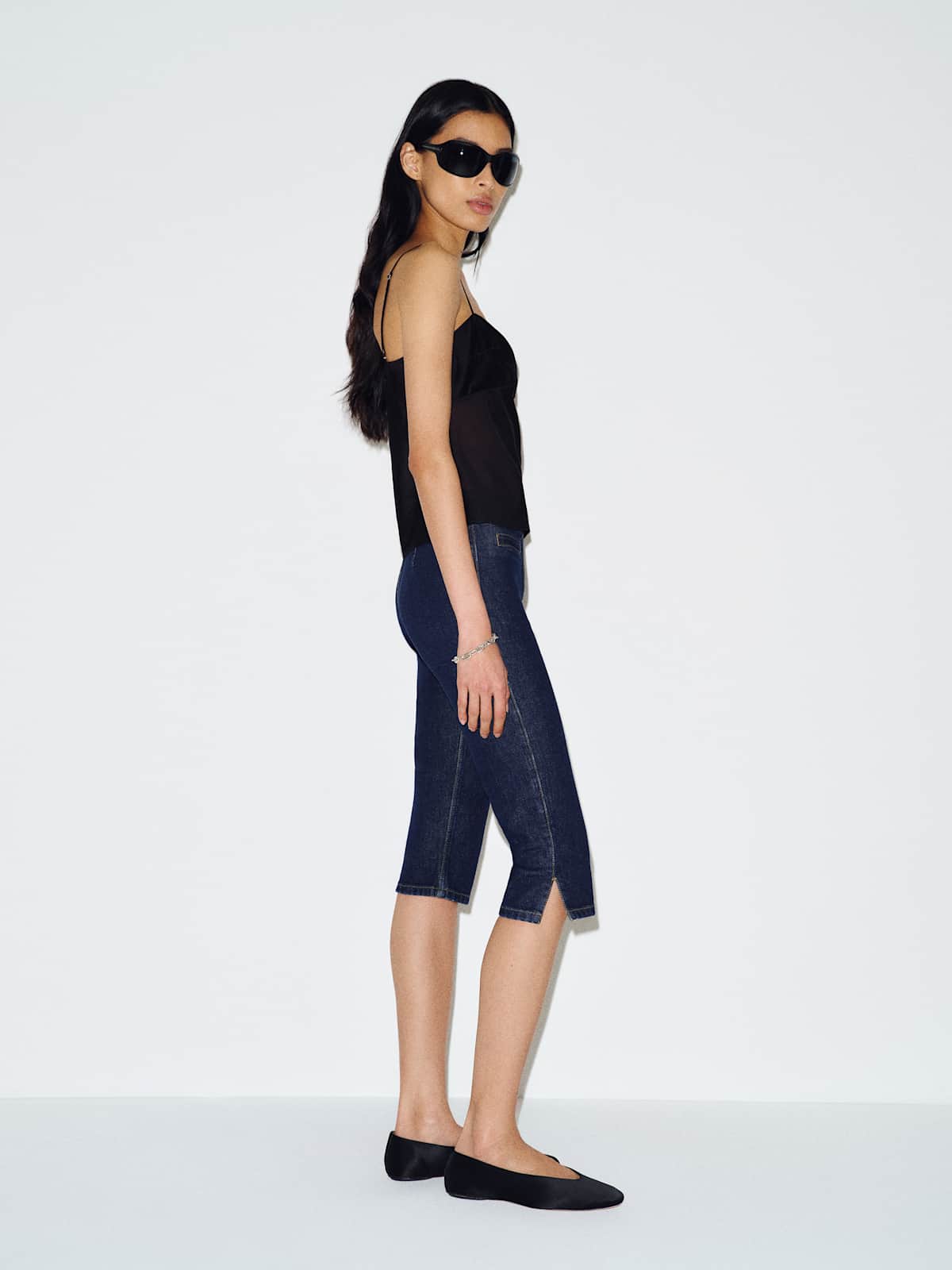 Zoee Stretch Mid Rise Capri Jeans - thumbnail 9