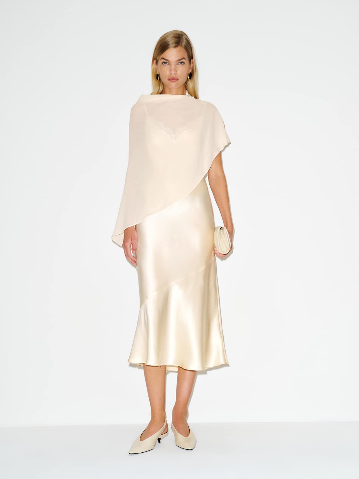 Lilibeth Cape - thumbnail 9