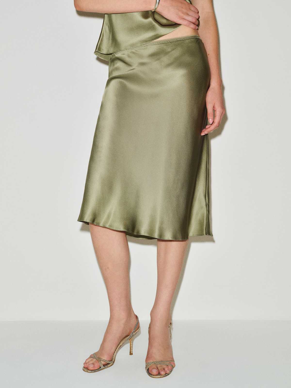 Winslet Silk Two Piece - thumbnail 5