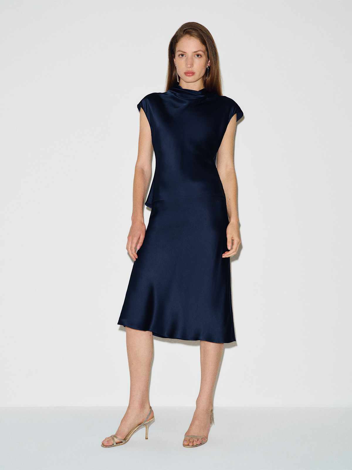 Winslet Silk Two Piece - thumbnail 9