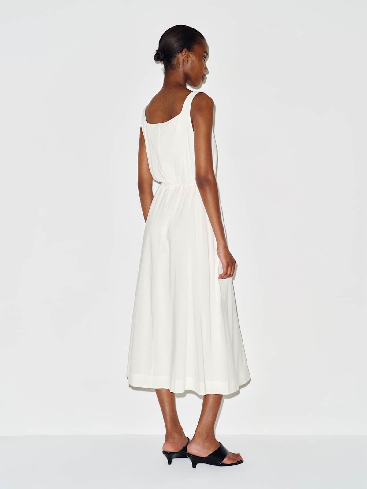 Anari Dress - thumbnail 7