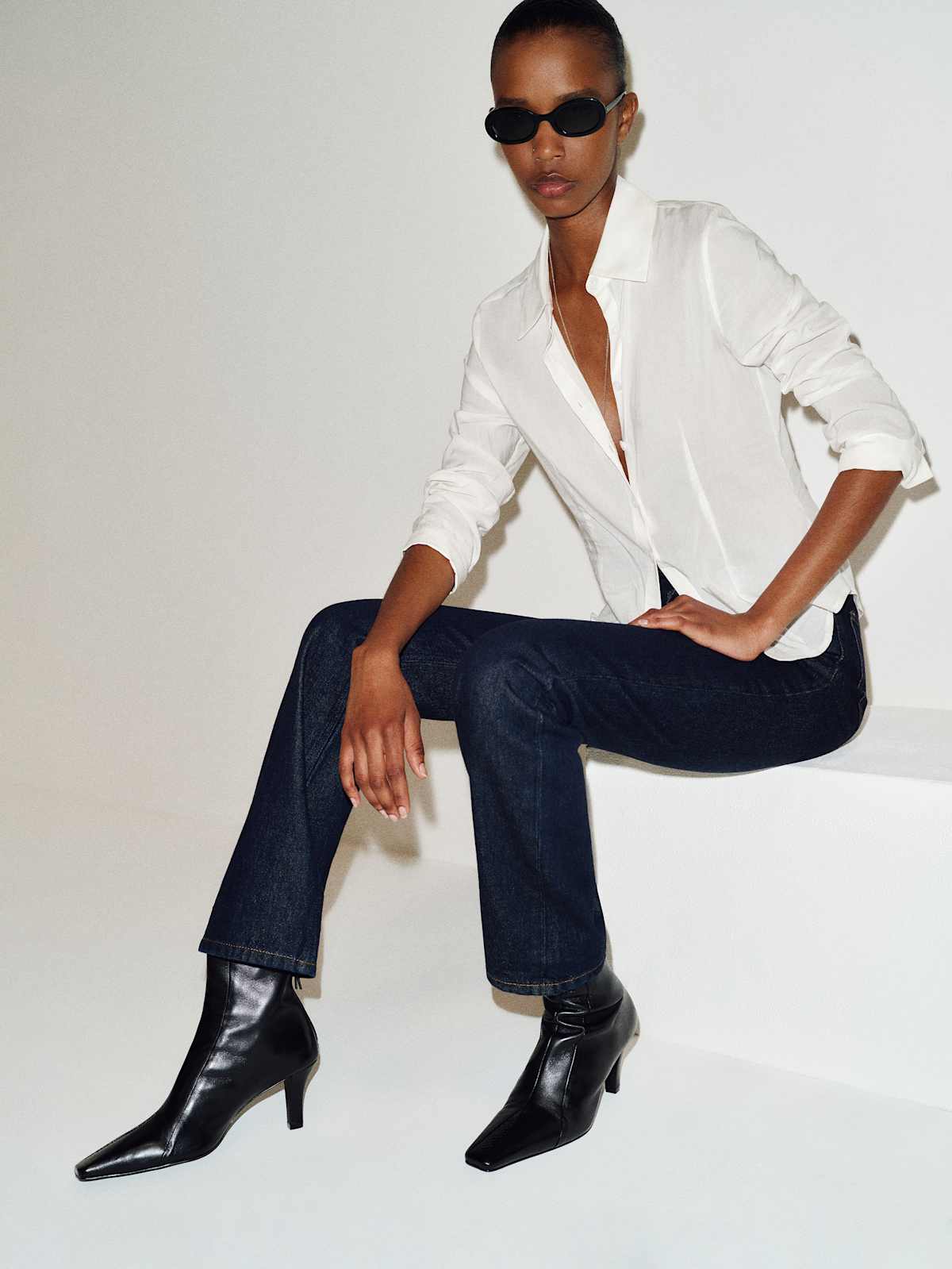 Jeanne Ankle Boot - thumbnail 3