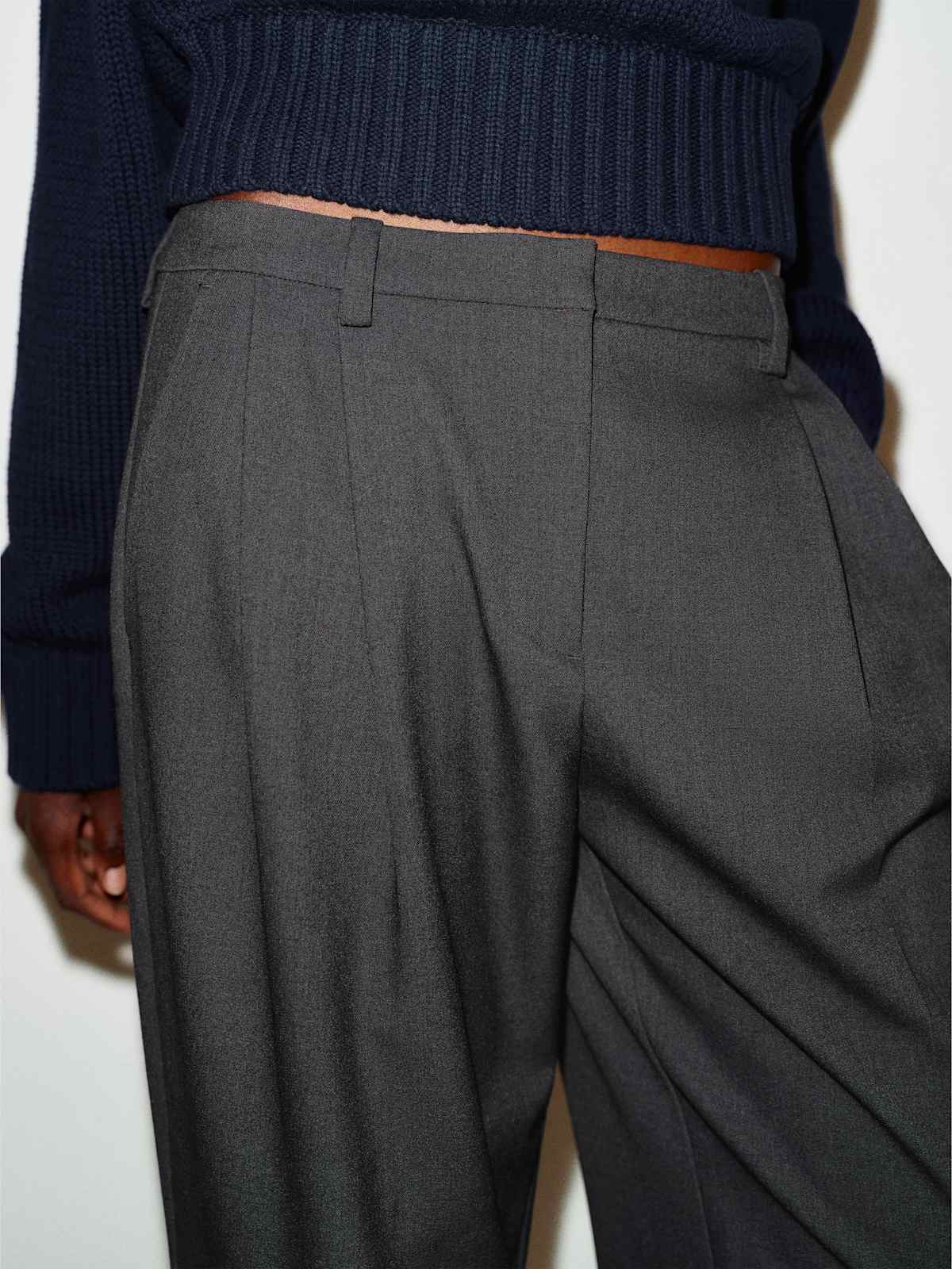 Frances Low Rise Relaxed Pant - thumbnail 5