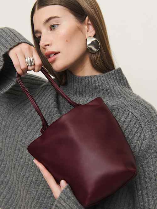 Reformation リフォーメーション ディミトラ ポーチ バッグ Dimitra Pouch Bag
