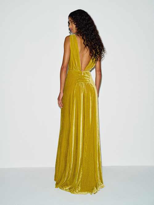 Legacy Gown, photo 9 of 10