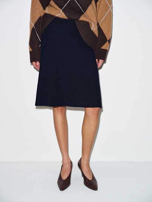 Mavie Skirt thumbnail 2