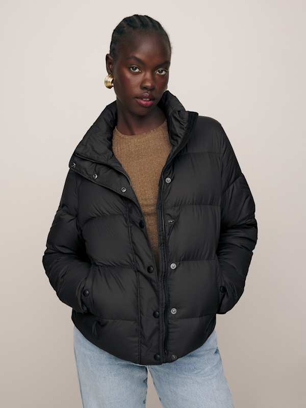 Patagonia W's Silent Down Jacket - Black