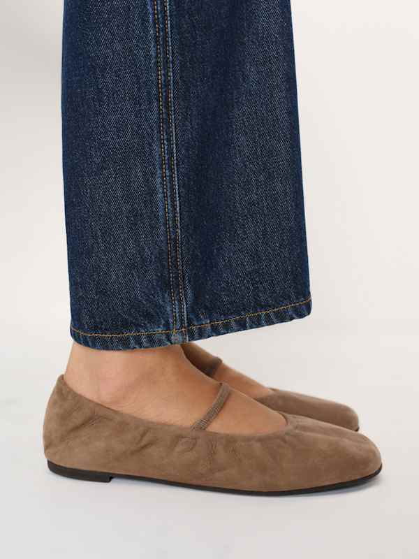 Buffy Ruched Ballet Flat - Farro Suede