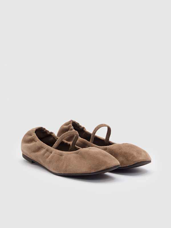 Buffy Ruched Ballet Flat - Farro Suede