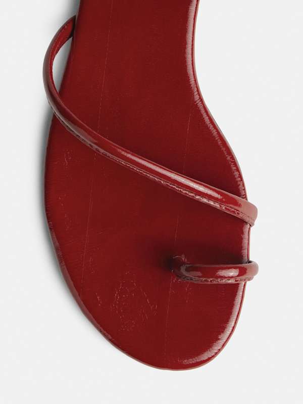 Ludo Toe Ring Strappy Flat Sandal - Ladybug Eel