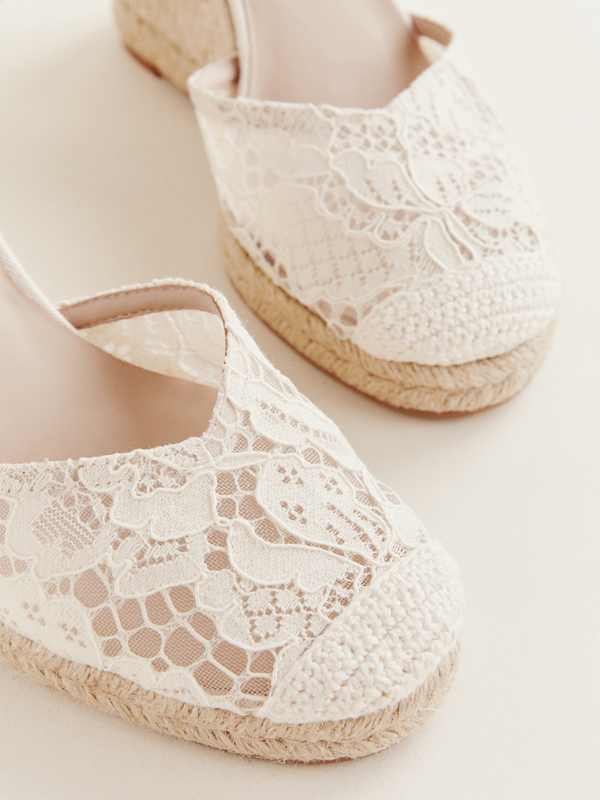 Espadrilles compens&eacute;es &agrave; lacets Camilla - Dentelle blanche