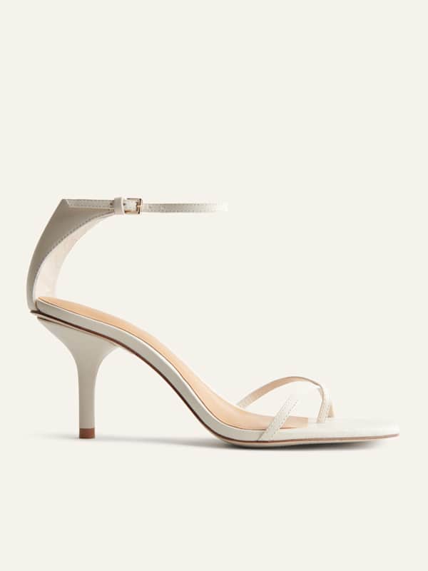 Sandales &agrave; talons mi-hauts et brides Gigi - Amande