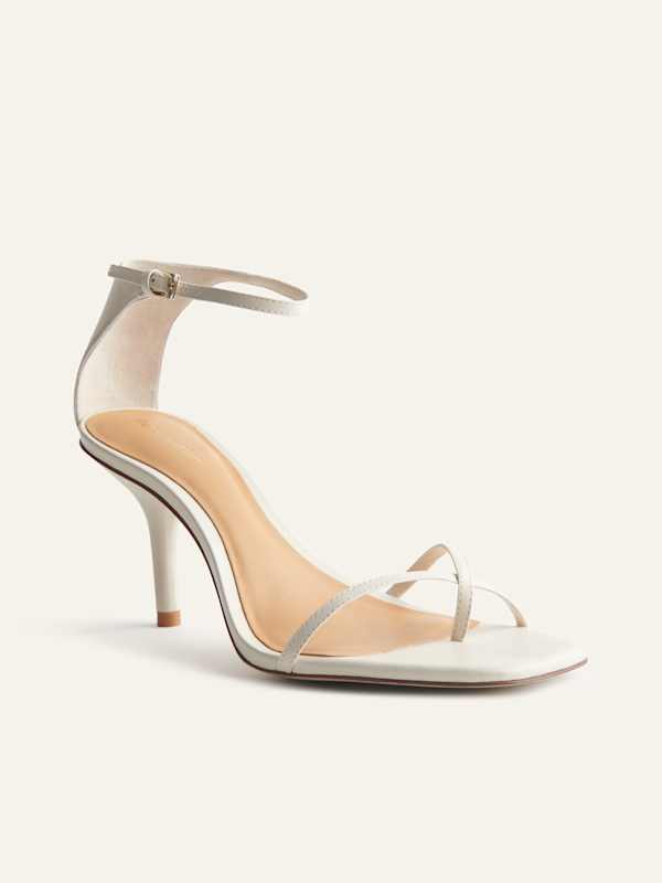 Sandales &agrave; talons mi-hauts et brides Gigi - Amande