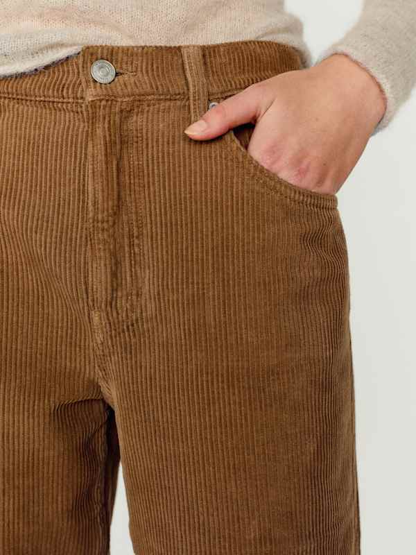 Val 90s Mid Rise Straight Jeans - Kodiak Corduroy