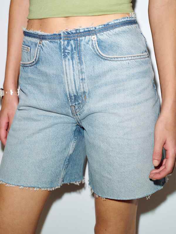 Raye Mid Rise 6&rdquo; Jean Shorts - Allen Removed Waist Band