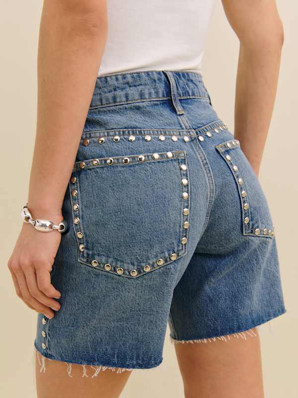 Raye Mid Rise 6&rdquo; Jean Shorts - Chesapeake Studded