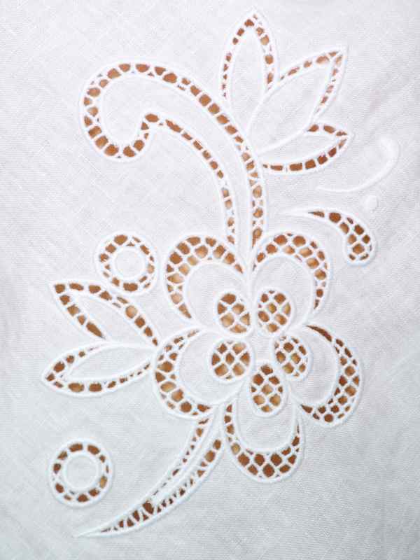 Spritz Linen Top - White Embroidery