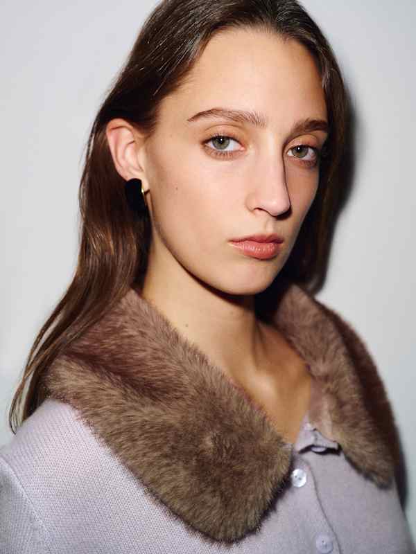 Clara Cashmere Crew Cardigan - Dream Oatmeal Faux Fur Collar