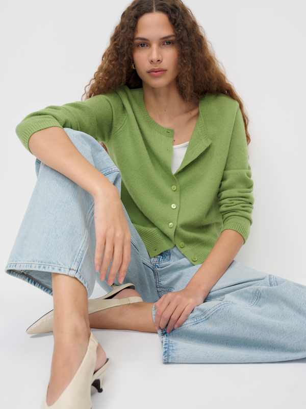 Clara Cashmere Crew Cardigan - Green Bean