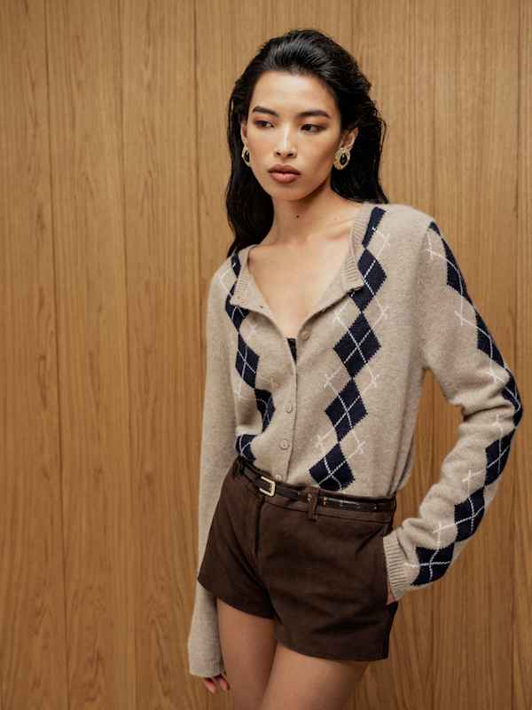 Clara Cashmere Crew Cardigan - Oatmeal Navy Argyle