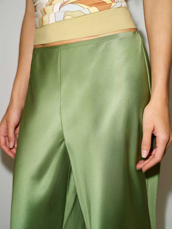 Gale Satin Mid Rise Bias Pant - Jade Green