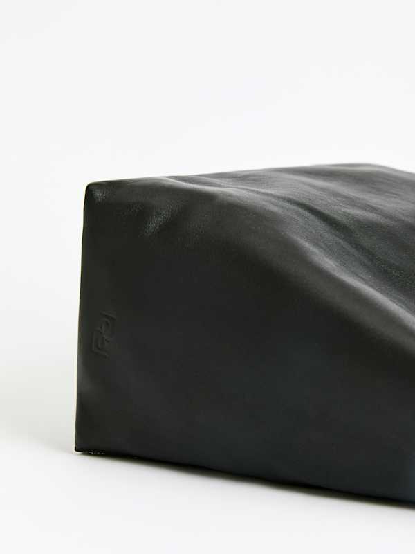 Medium Vittoria Tote Bag - Black Leather