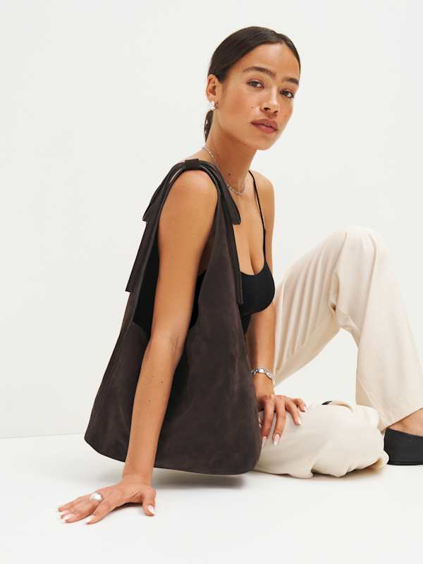 Medium Vittoria Tote Bag - Boss Suede