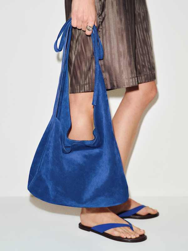 Medium Vittoria Tote Bag - Cobalt Suede