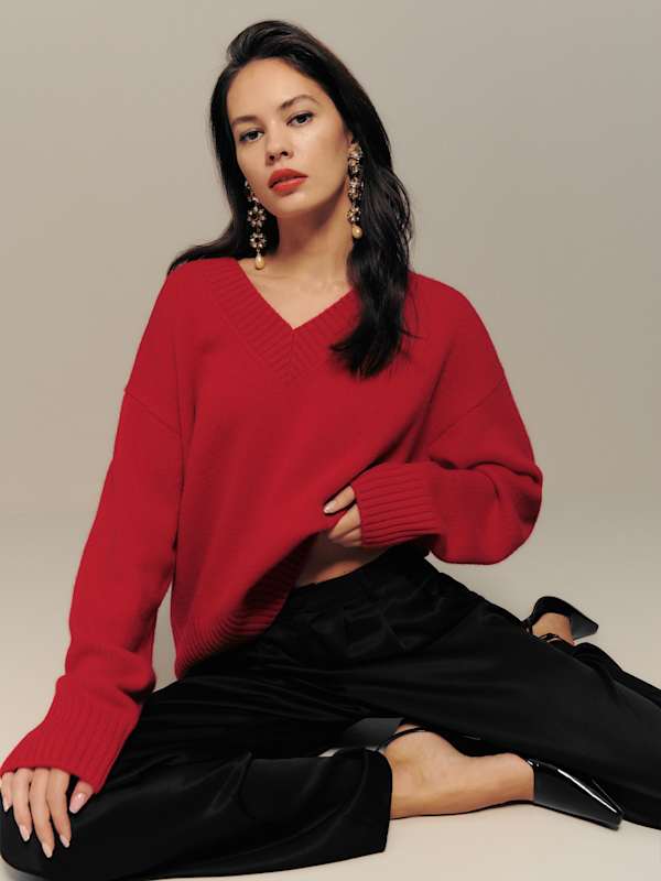 Jadey Cashmere Oversized V-neck Sweater - Cherry