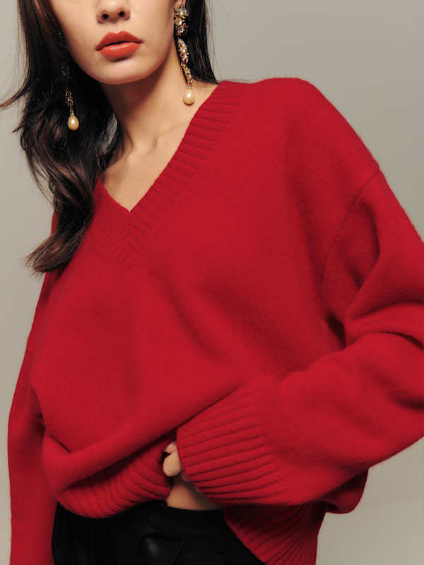 Jadey Cashmere Oversized V-neck Sweater - Cherry