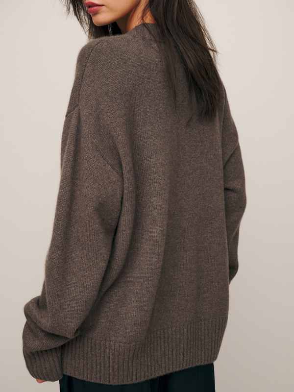 Jadey Cashmere Oversized V-neck Sweater - Dachshund