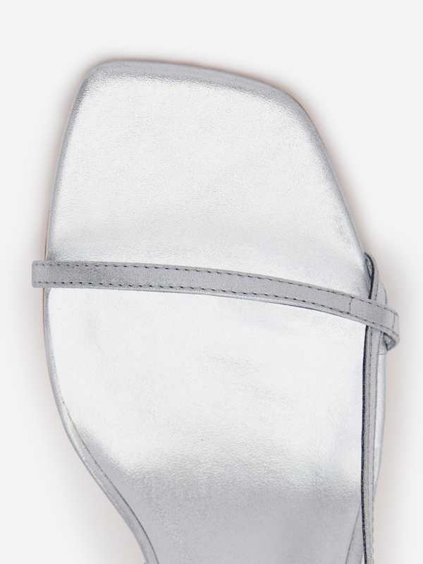 Serenity Bare Sandal - Silver
