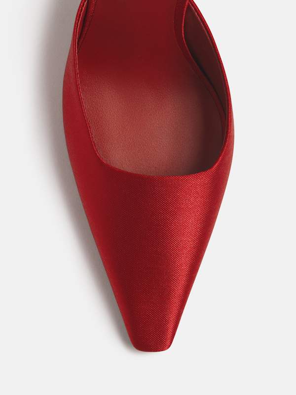 Natasha Pump - Red Textile