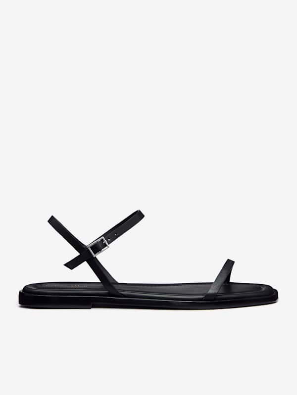 Lake Flat Sandal - Black Leather