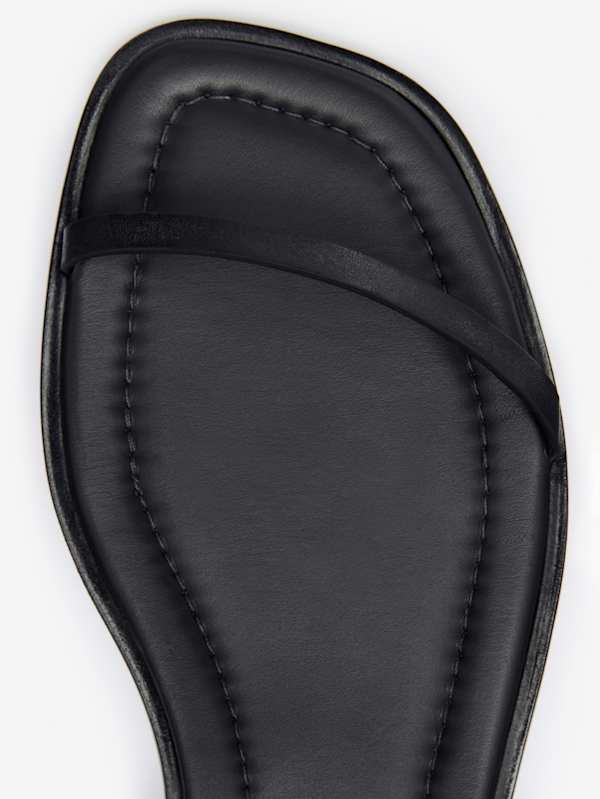 Lake Flat Sandal - Black Leather