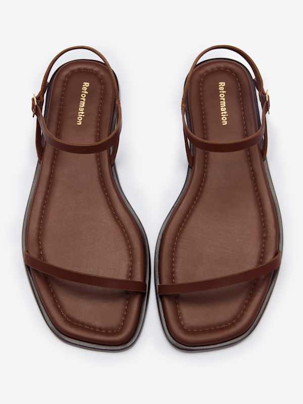 Lake Flat Sandal - Walnut Leather
