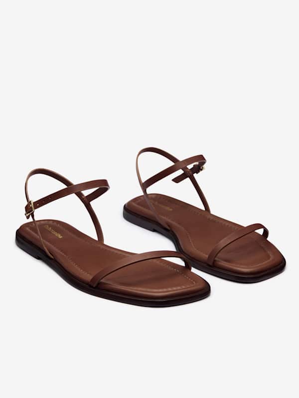 Lake Flat Sandal - Walnut Leather
