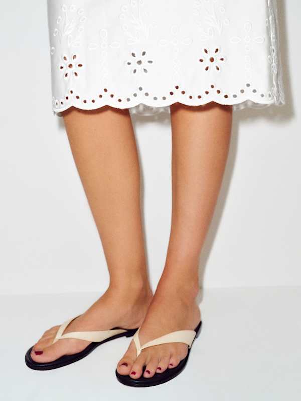 Jessie Thong Sandal - Almond Black