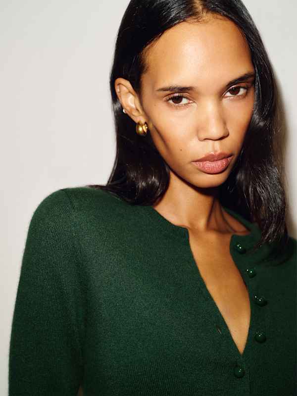 Caspia Cashmere Cropped Cardigan - Dark Pine