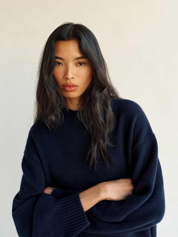 Cove Cashmere Oversized Crew - Navy