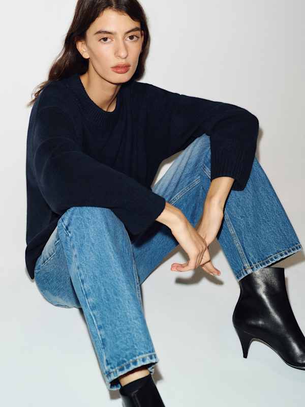 Cove Cashmere Oversized Crew - Navy