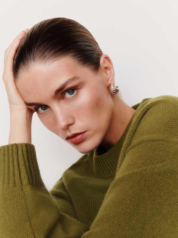 Cove Cashmere Oversized Crew - Pear
