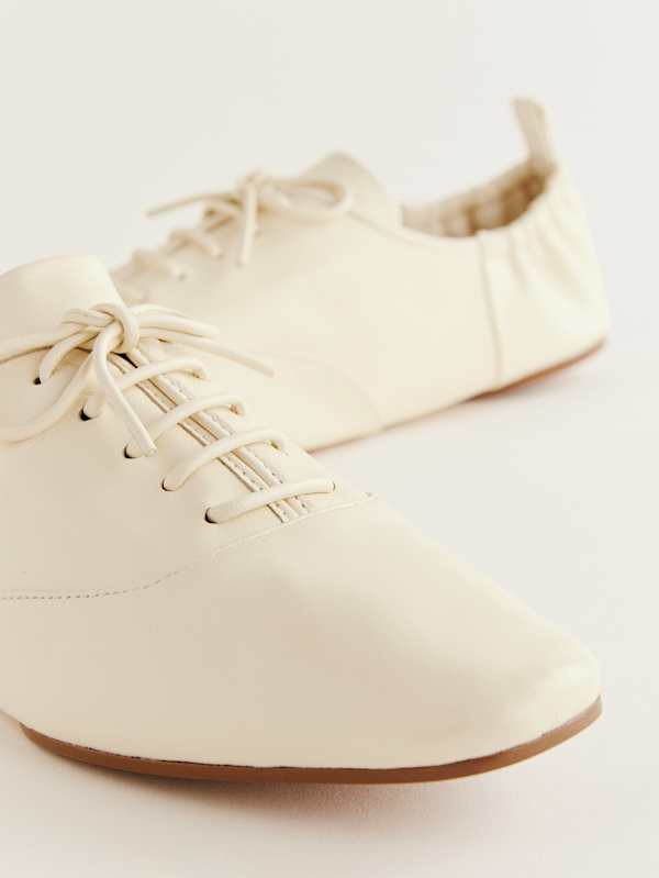 Richelieu &agrave; lacets Marie - Cuir chou &agrave; la cr&egrave;me