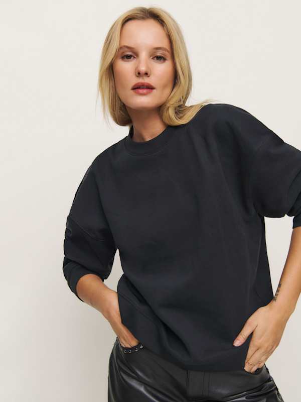 Emma Classic Crewneck Sweatshirt - Black