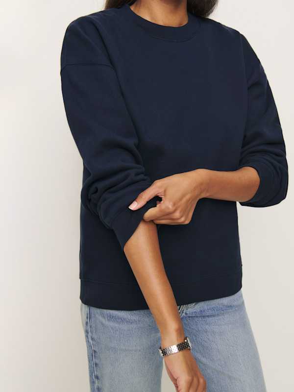 Emma Classic Crewneck Sweatshirt - Midnight