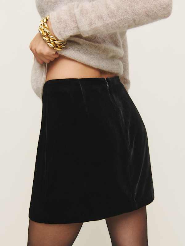 Veranda Velvet Skirt - Black
