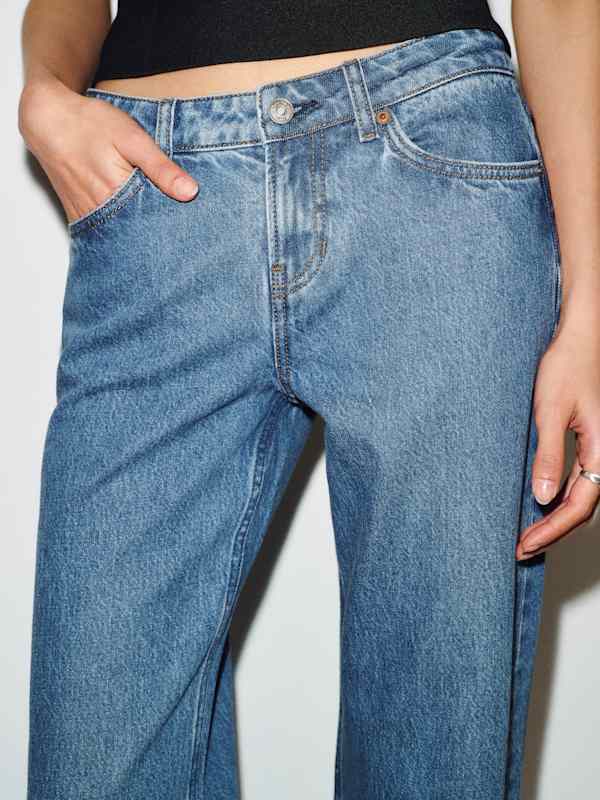 Charlee Low Rise Straight Leg Jeans - Shore