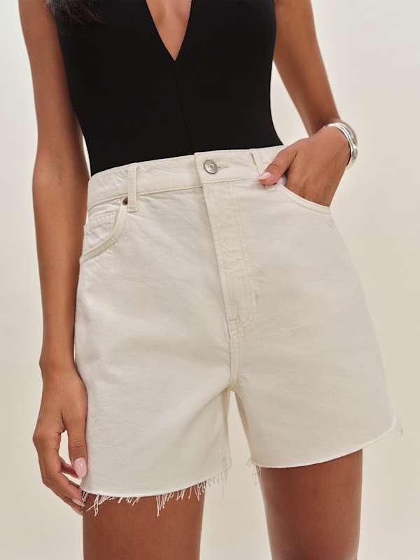 Saige High Rise 4&rdquo; Jean Shorts - Fior Di Latte