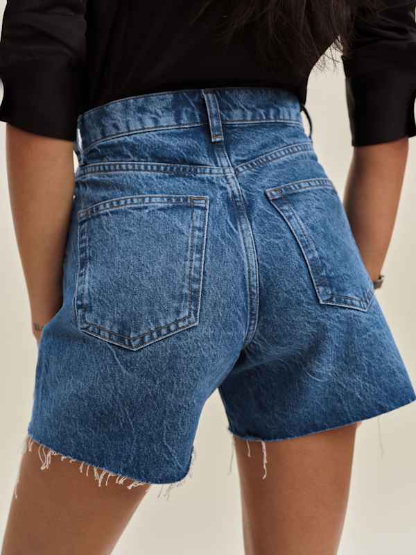 Saige High Rise 4&rdquo; Jean Shorts - Pelican